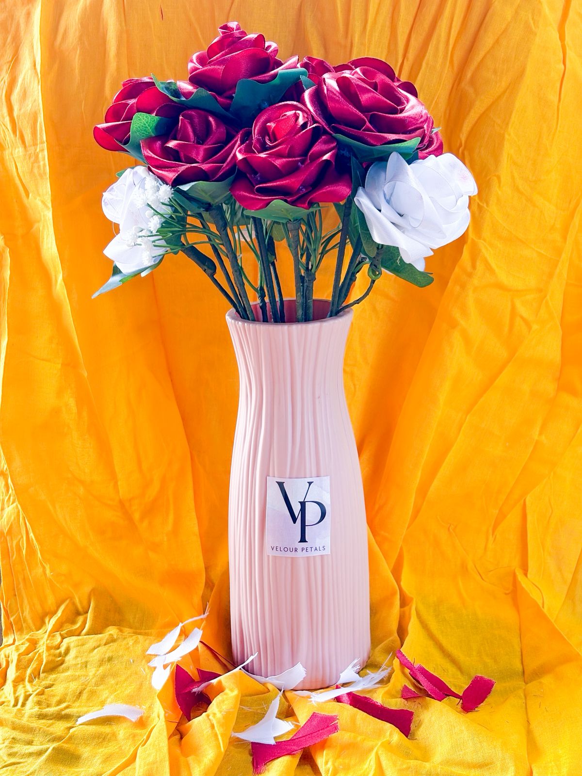 Velour Vase Original