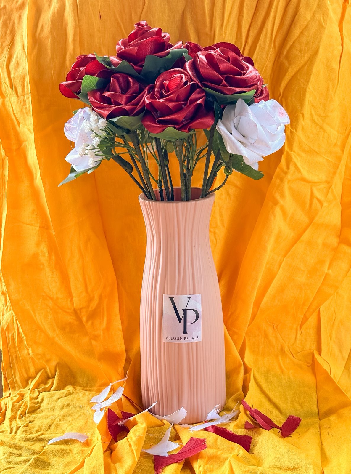 Velour Vase Original
